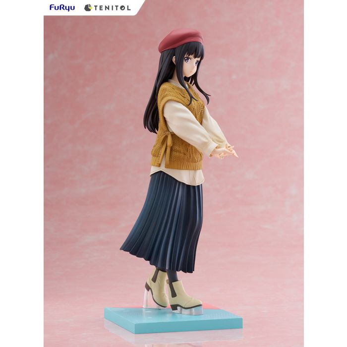 Takina Inoue Winter Outfit